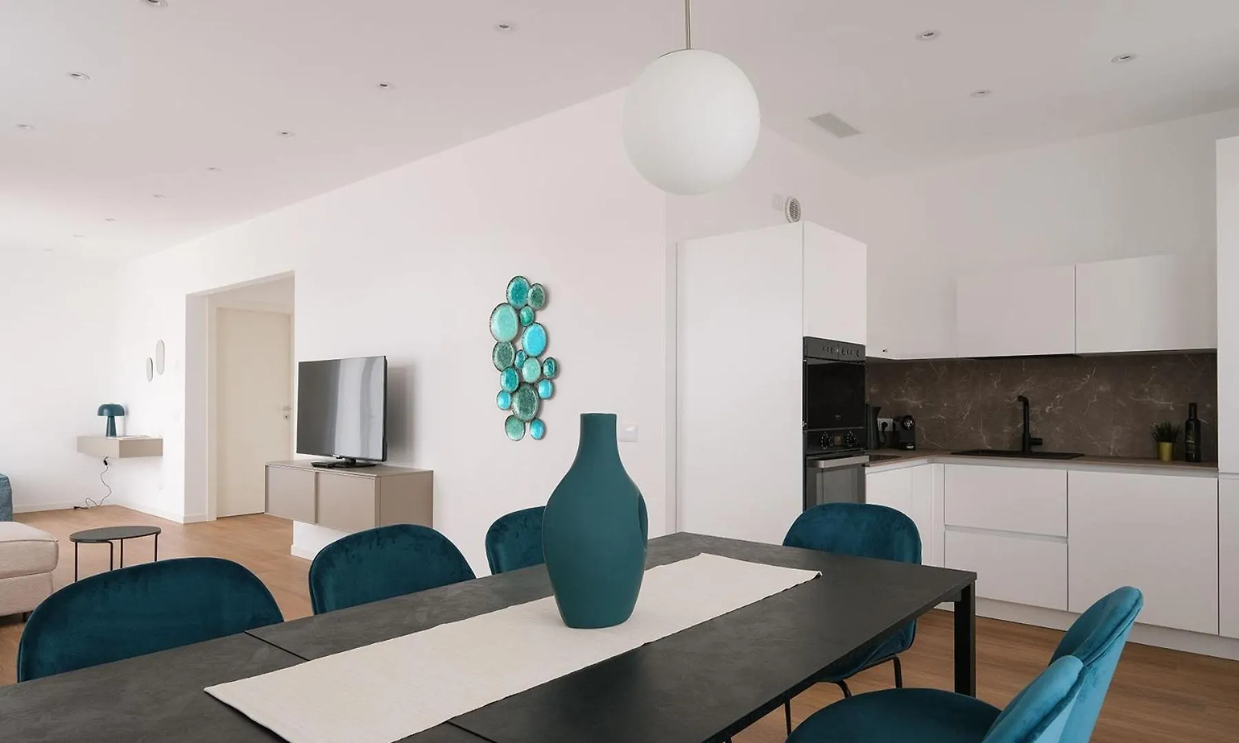 Luxury Villas Gardenia With Private Pool Паденге-суль-Гарда Италия
